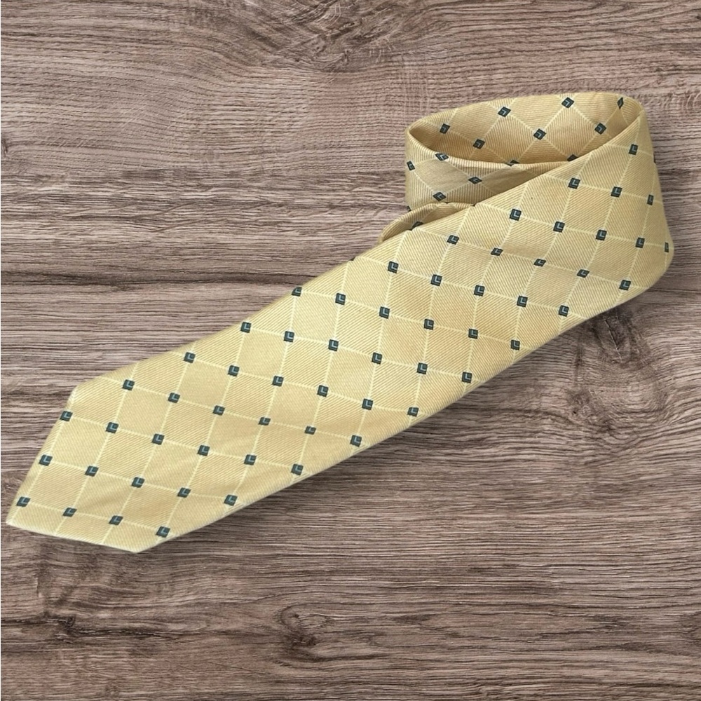 Burberry’s of London 100% Silk Tie Classic Accessories